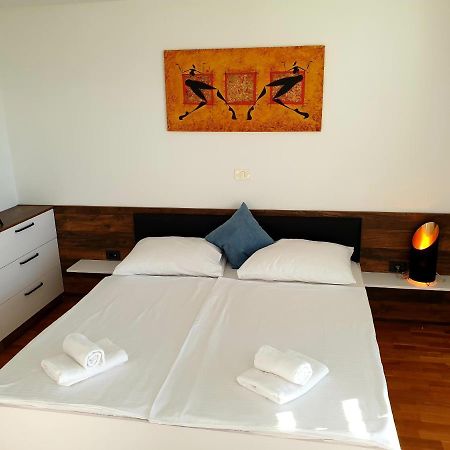Apartment Polonia โคเปร์ ภายนอก รูปภาพ
